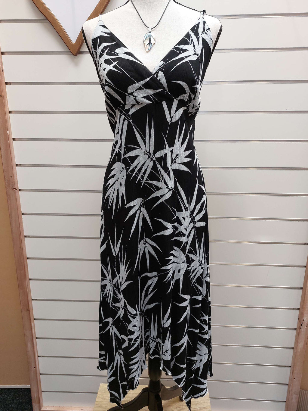 Meng Design Summer Dress - XL image 1