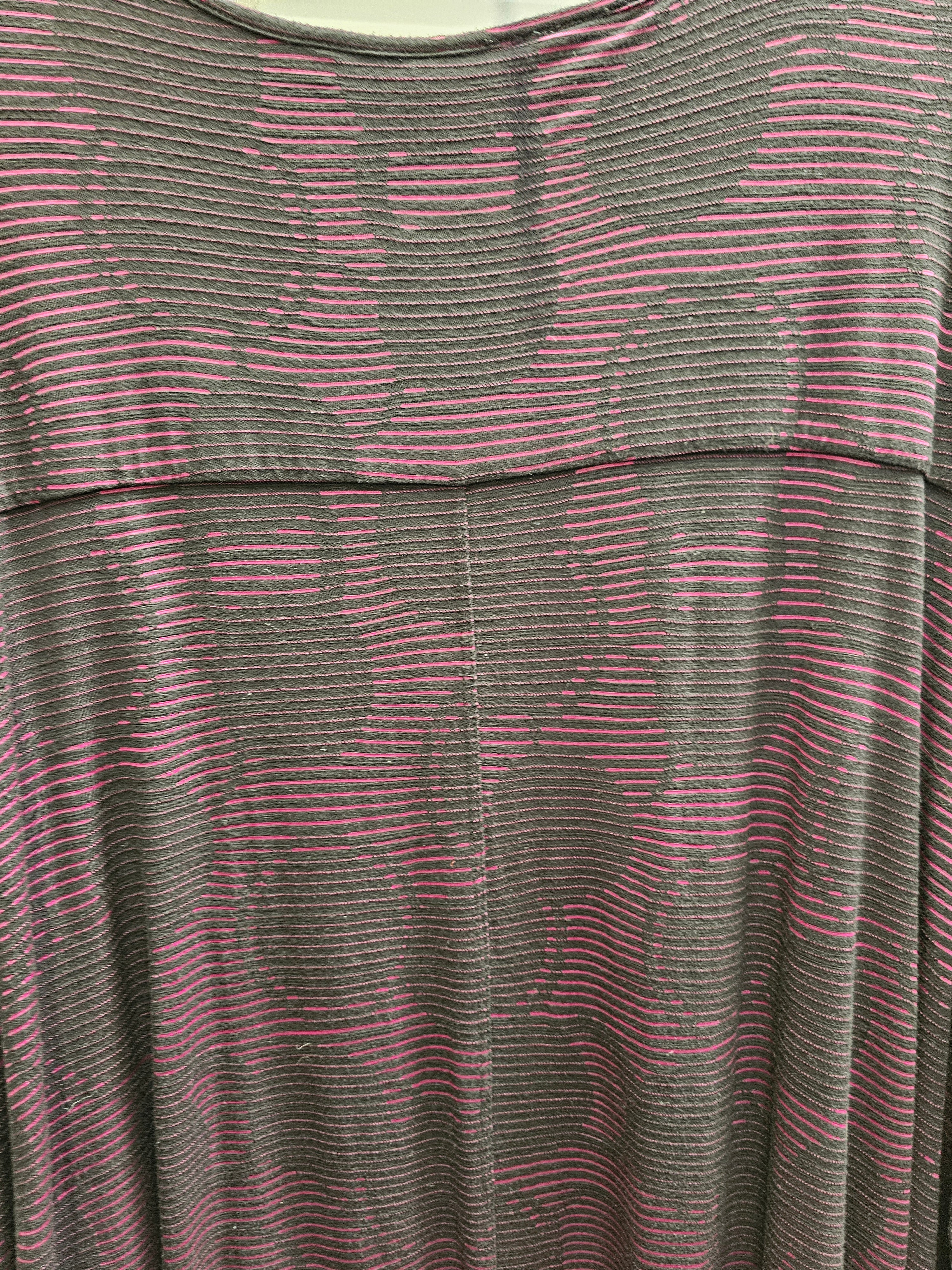 Taking Shape Pink/Black Top - XS/S image 2