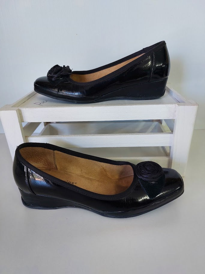 Hush Puppies Heels - 8 image 0