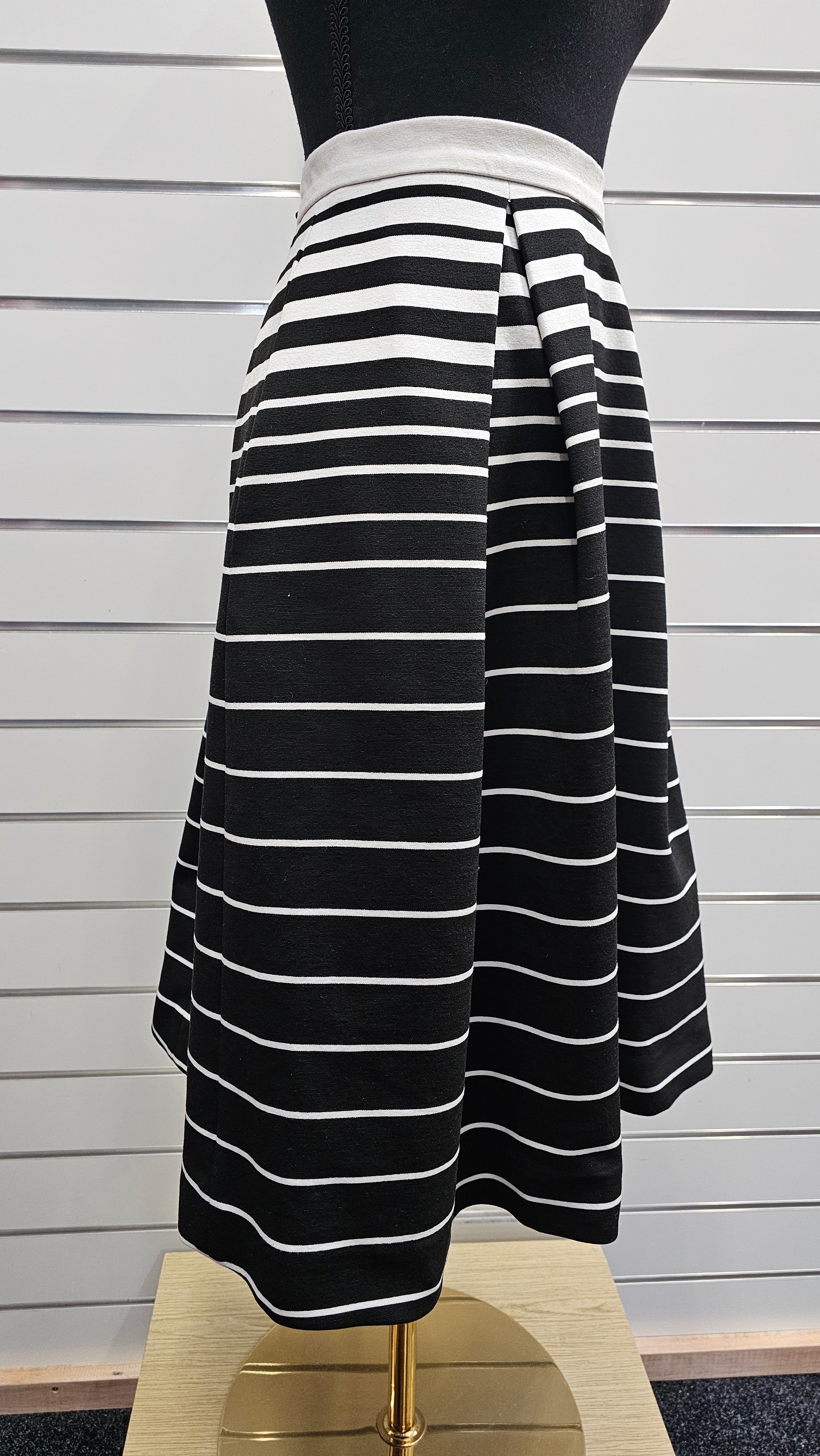 Nicholas Black And White Skirt - 12 image 1
