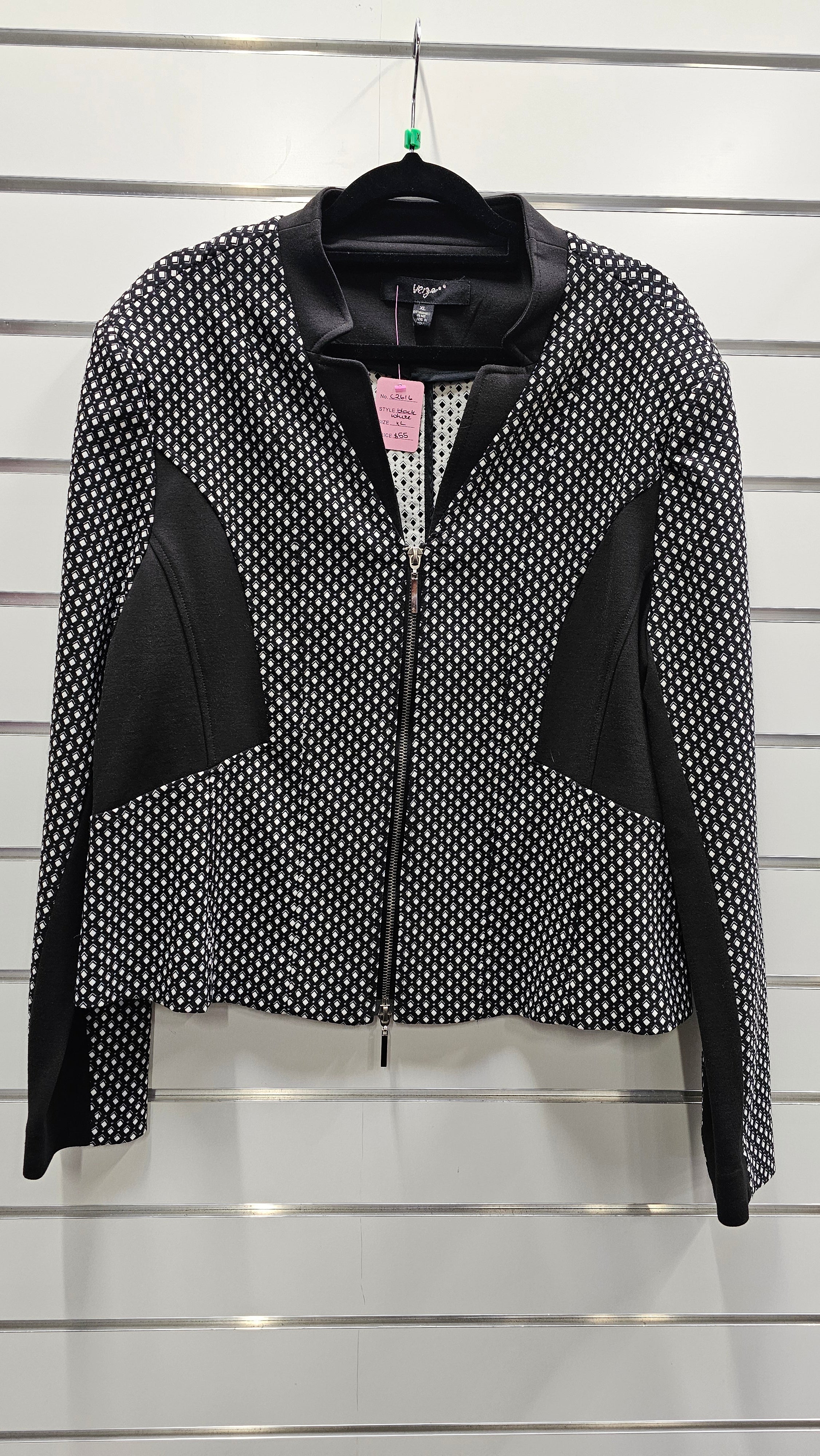 Verge Black And White Jacket - XL image 0
