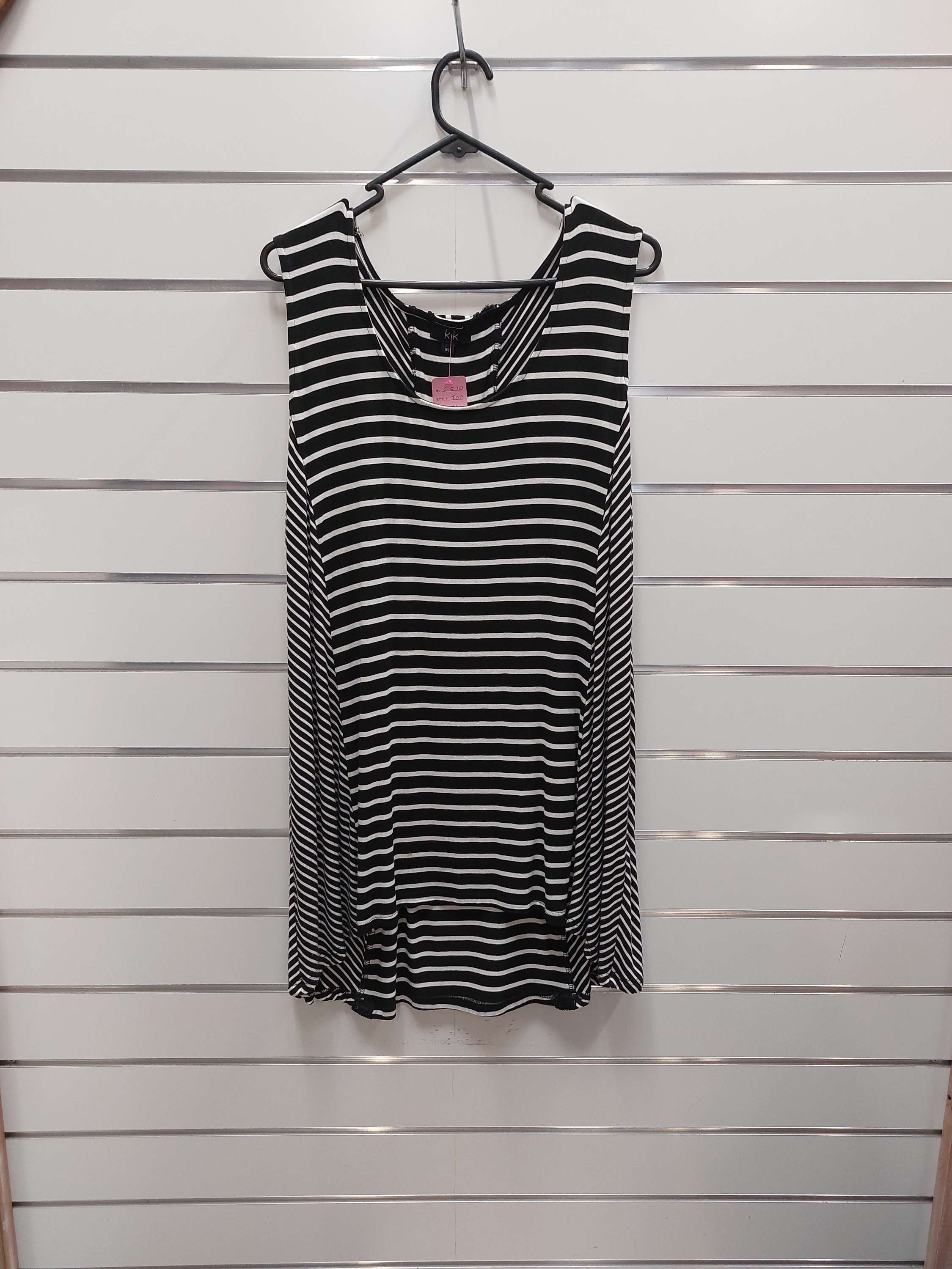 K+K Sleeveless Tunic - XL image 0