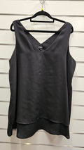 Black, no sleeve tunic. K+K size M image 0