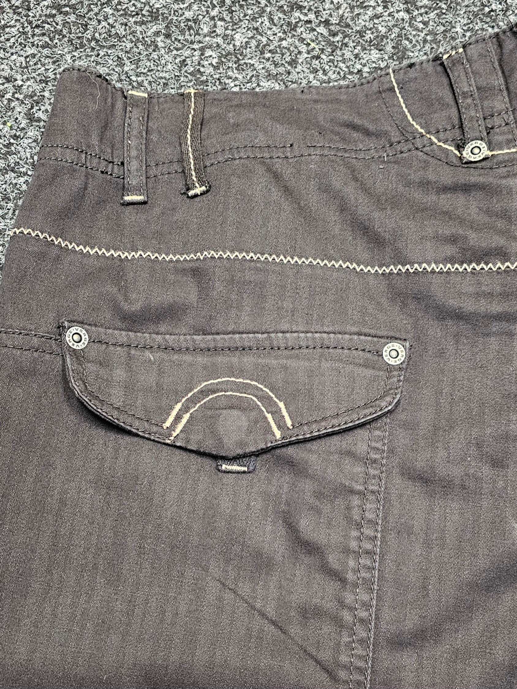 Verge 3/4 Black Pants With Beige Stitching - 18 image 3
