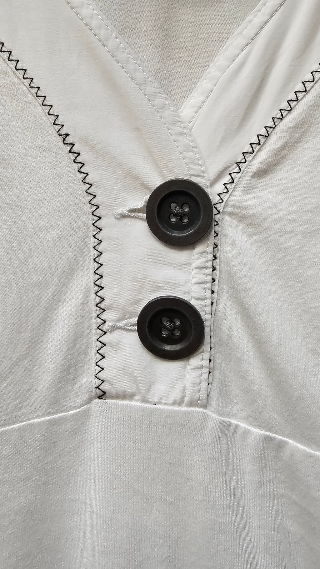 Verge White T-Shirt With Big Buttons - L image 2