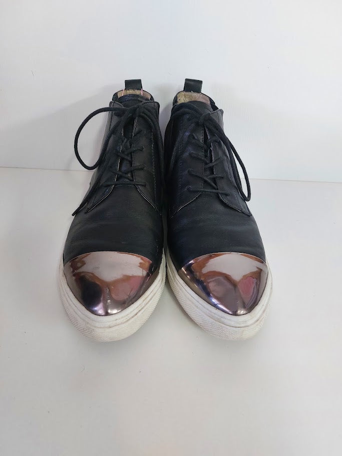 Black with Bronze Toe Detail Lace Up Shoes - Gelato image 1
