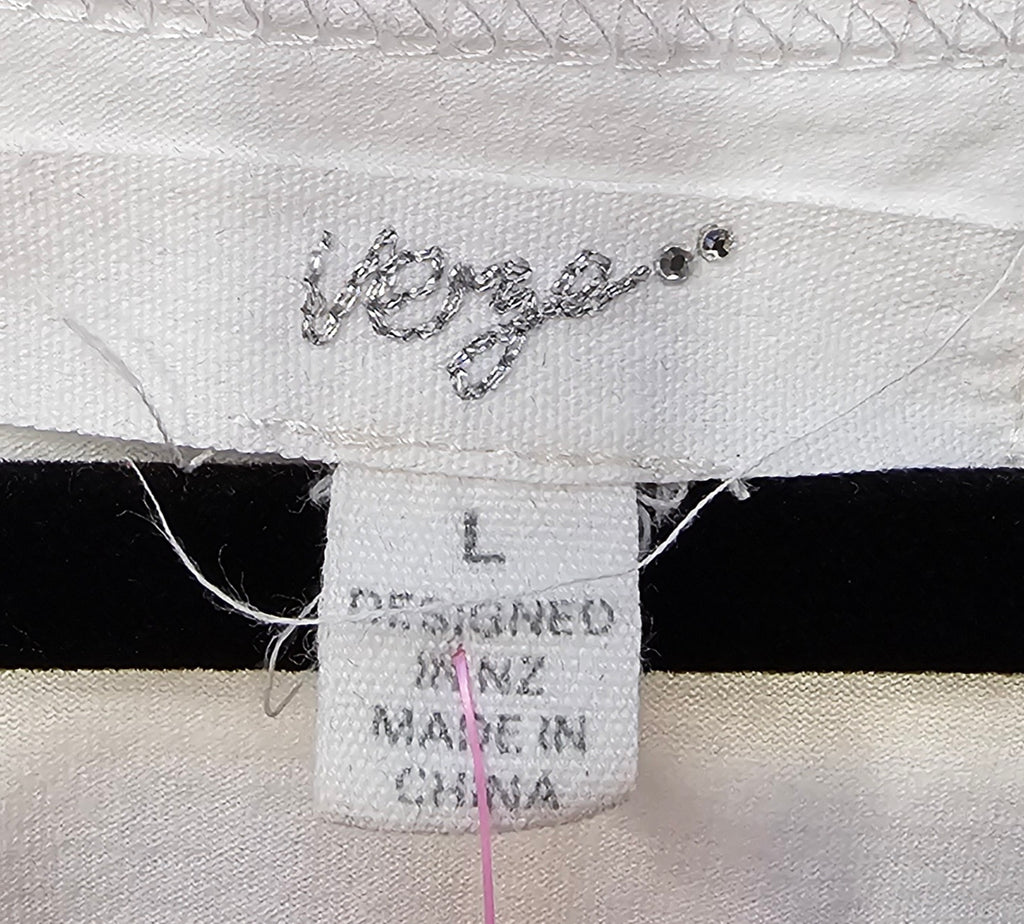 Verge White T-Shirt With Big Buttons - L image 3