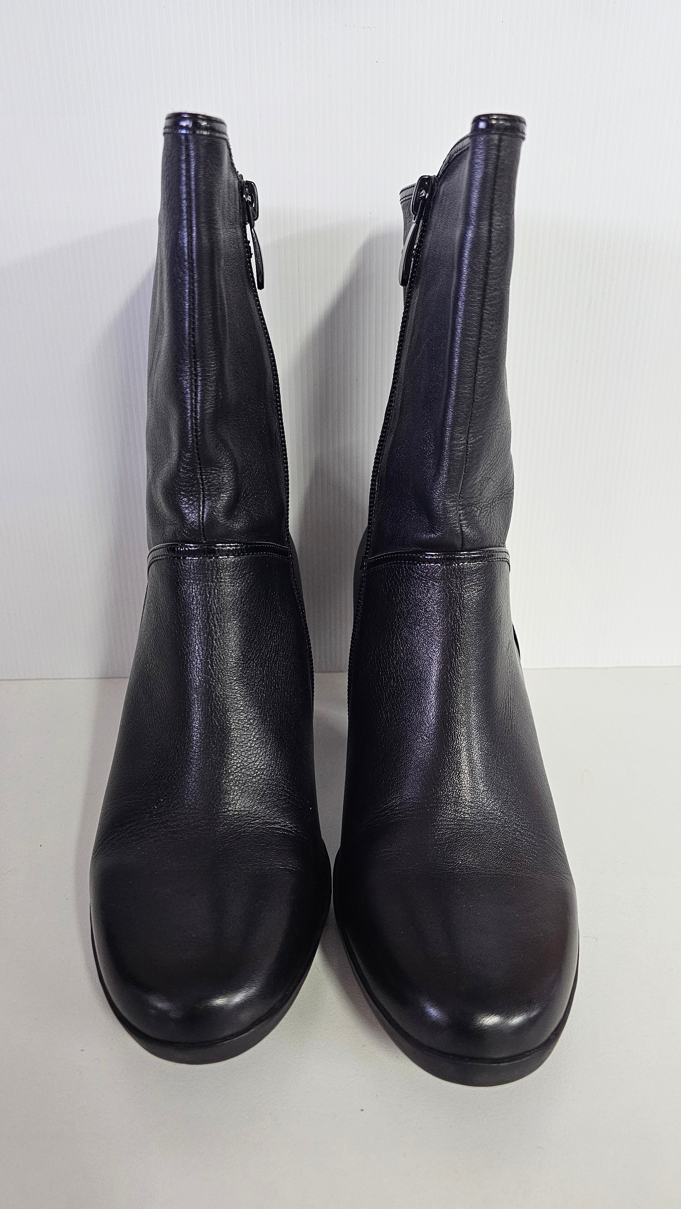 Magnini Black Ankle Boots - 37 image 1