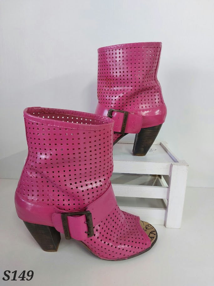 Pink Mesh Open Toe Boots - 40 image 0