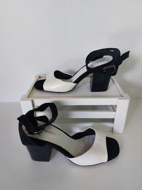 Isabella Anselmi Black and White Heels - 40 image 0