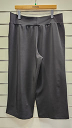 Kool Klothez Black 3/4 Pants - XL image 1