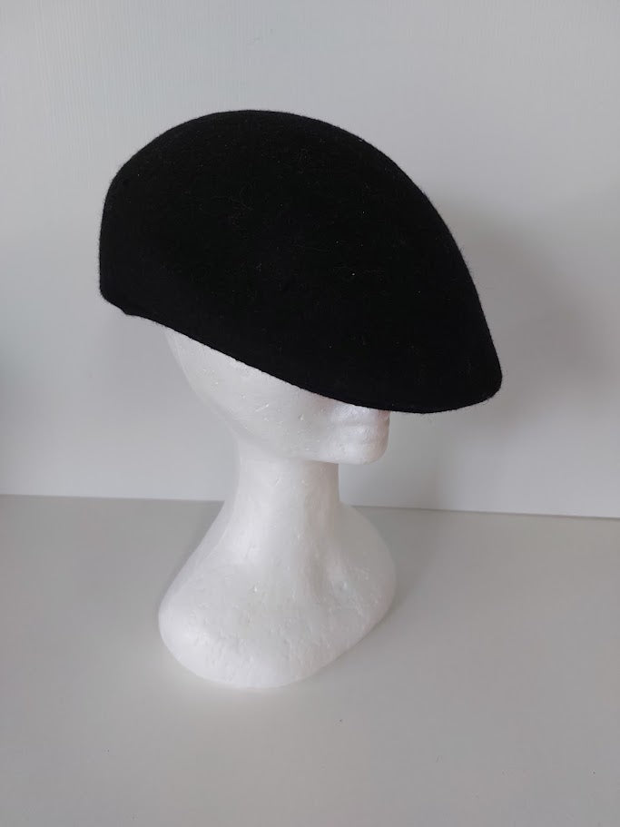 Black Beret image 0
