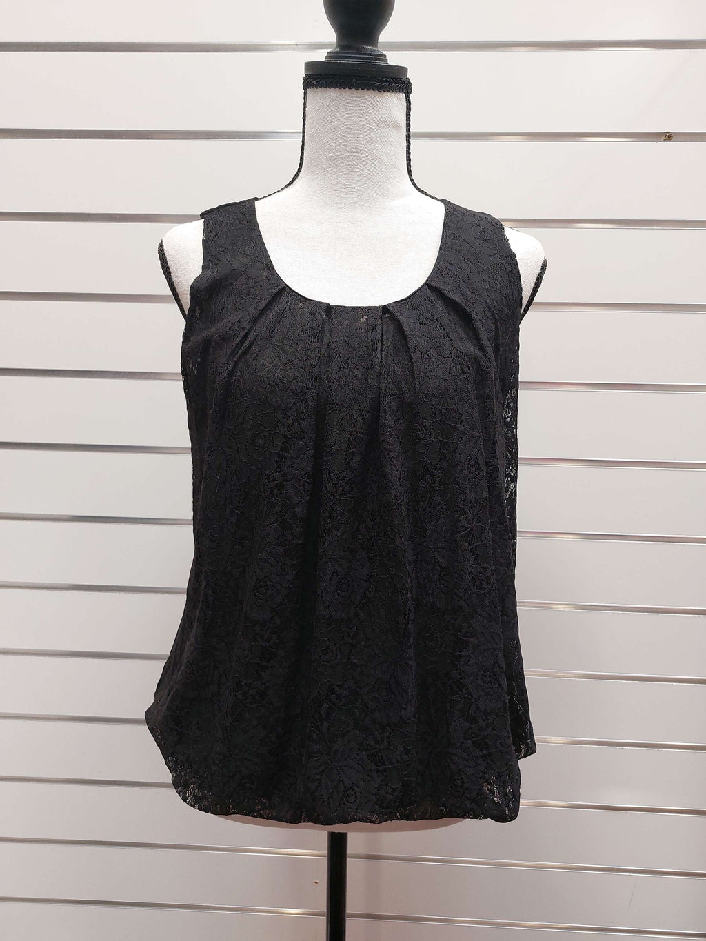 H&Q Lace Sleeveless Top - M image 0