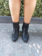 Softwaves Black Leather Ankle Boots - 42 image 2