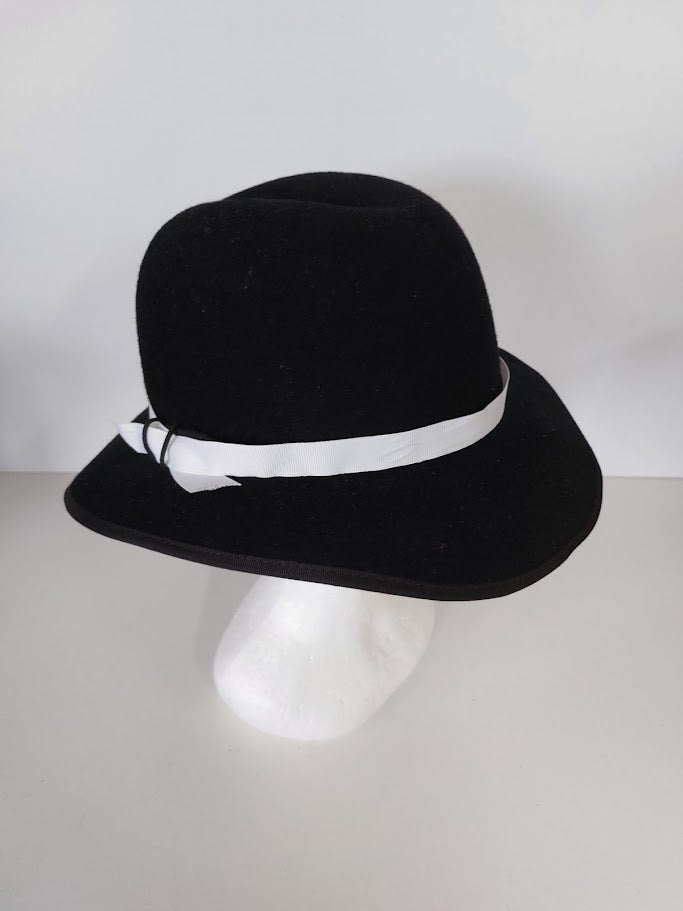 100% Wool Hat image 0