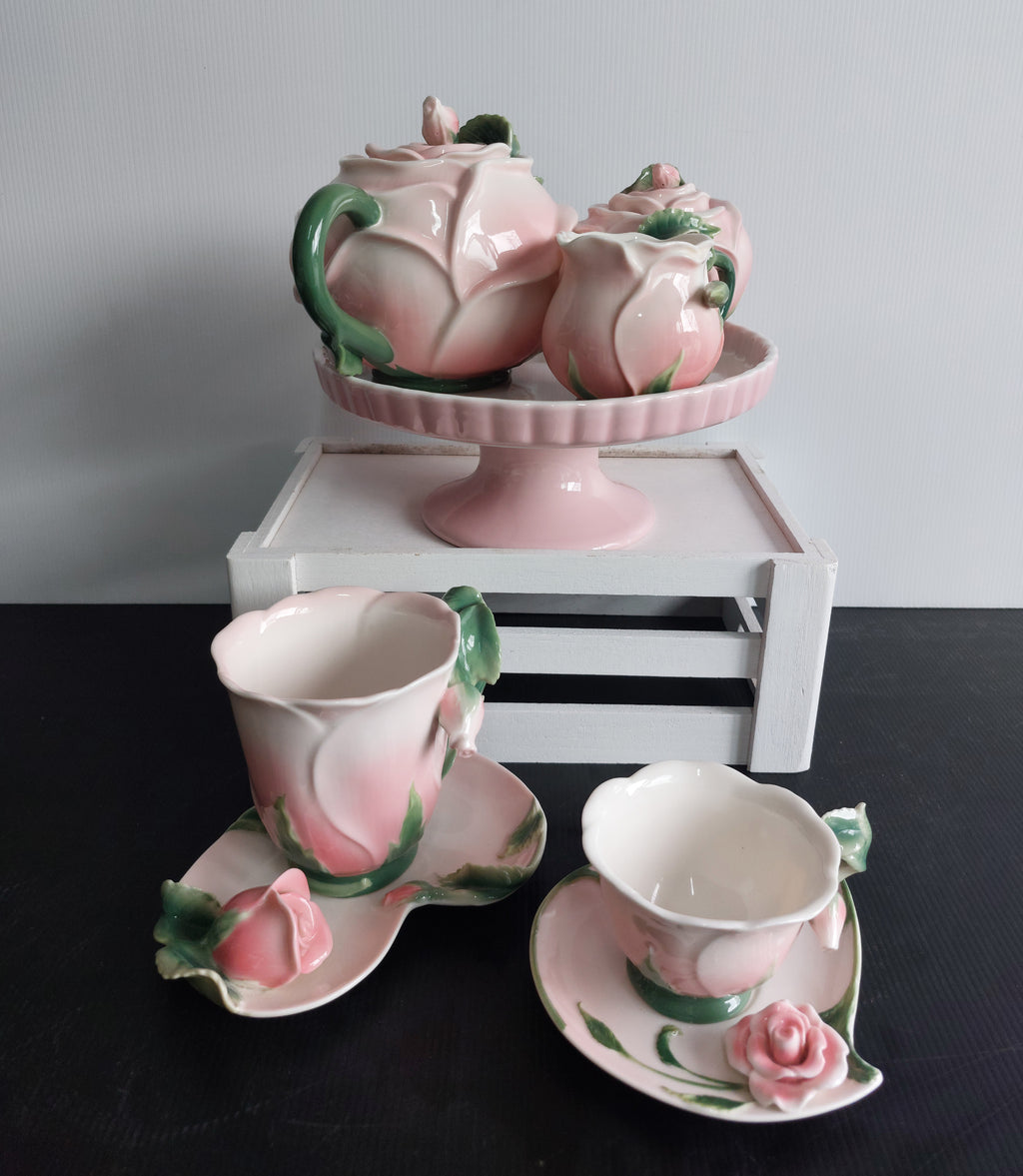 Floralis Tea Set image 0