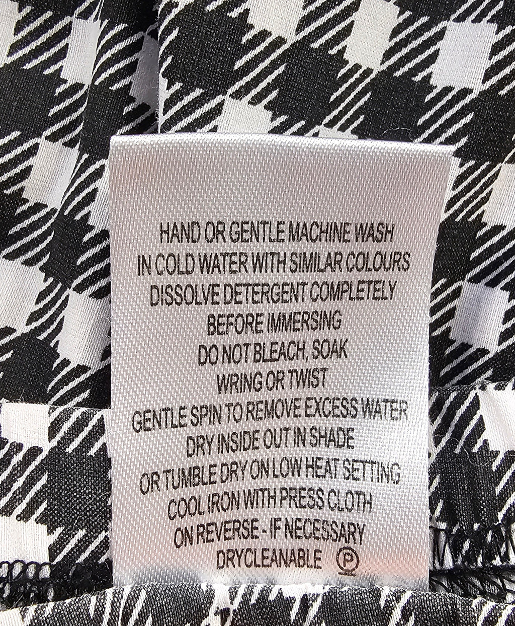 Verge Black And White Shorts - 18 image 6