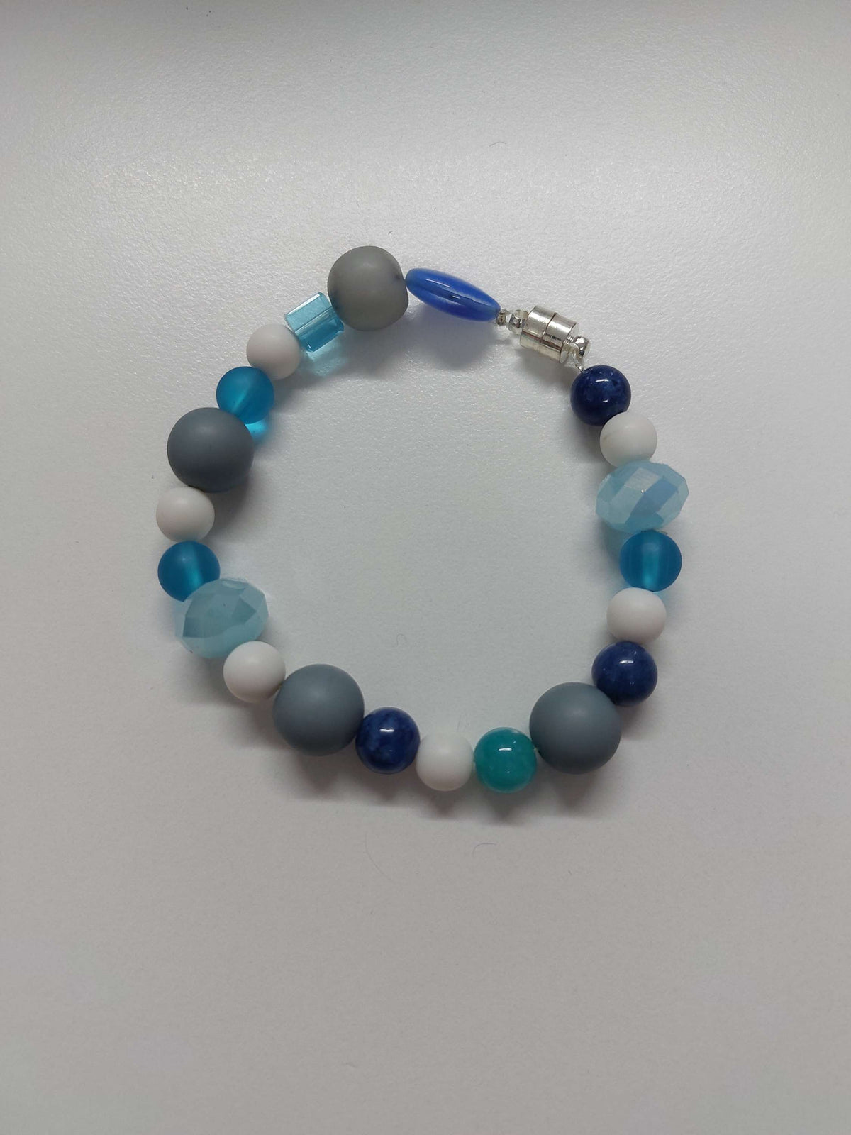 Blue Beaded Bracelet - 17cm image 0