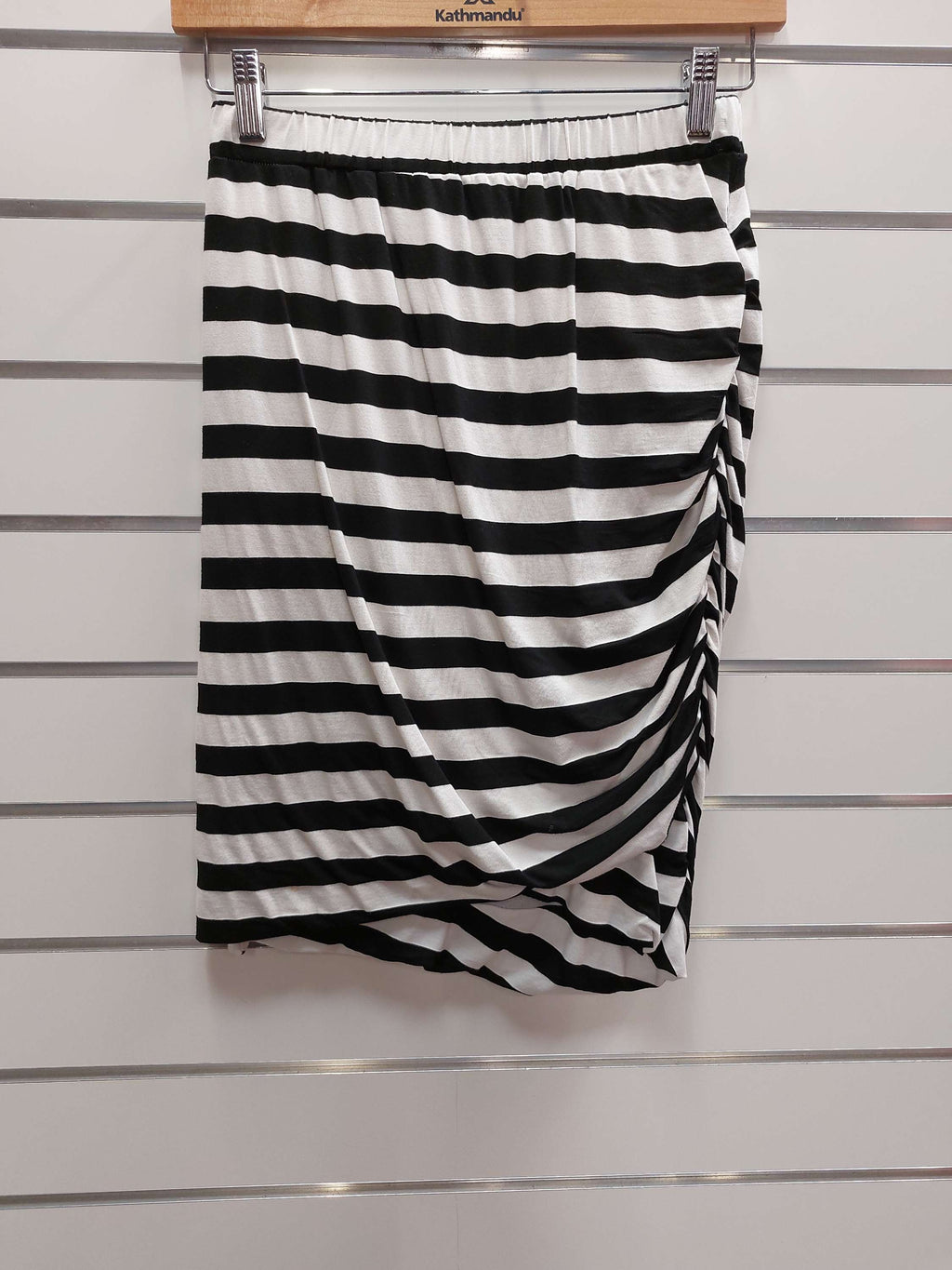 Pretty Basic Stretch Skirt - XS image 1
