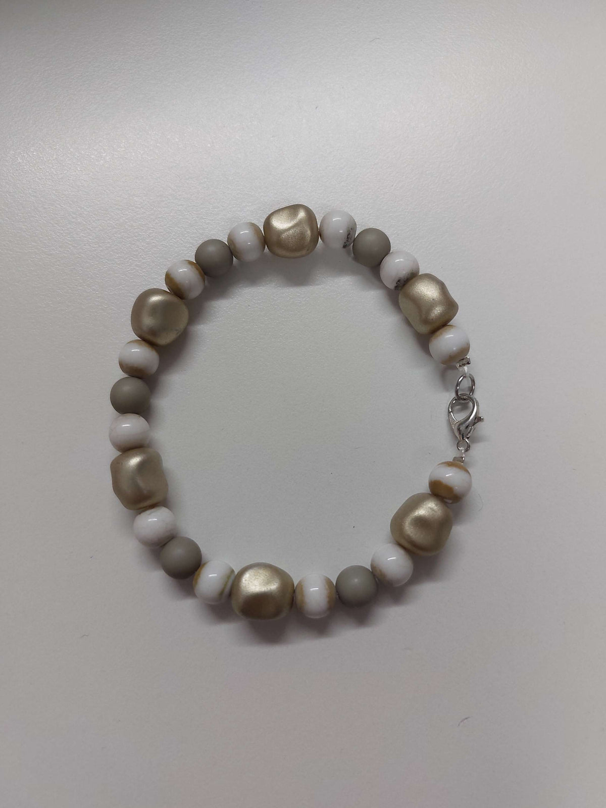 Gold/Grey/White Beaded Bracelet - 19cm image 0