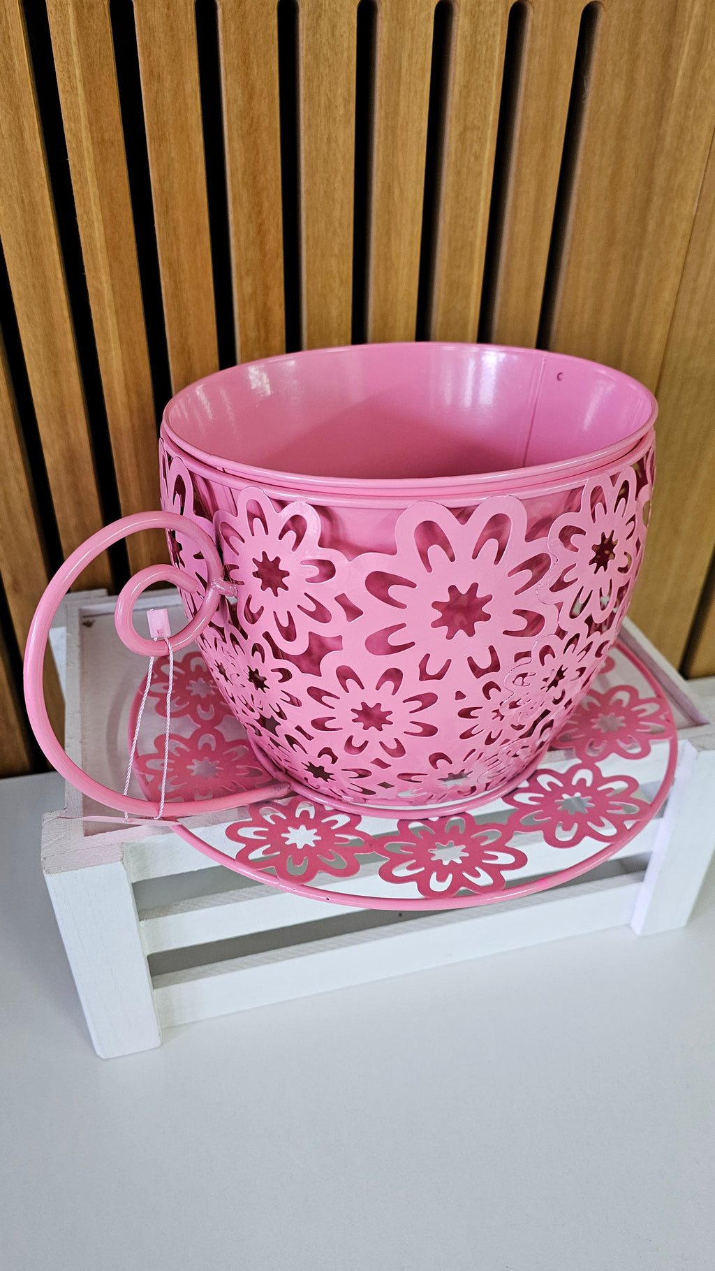 Metal teapot planter L