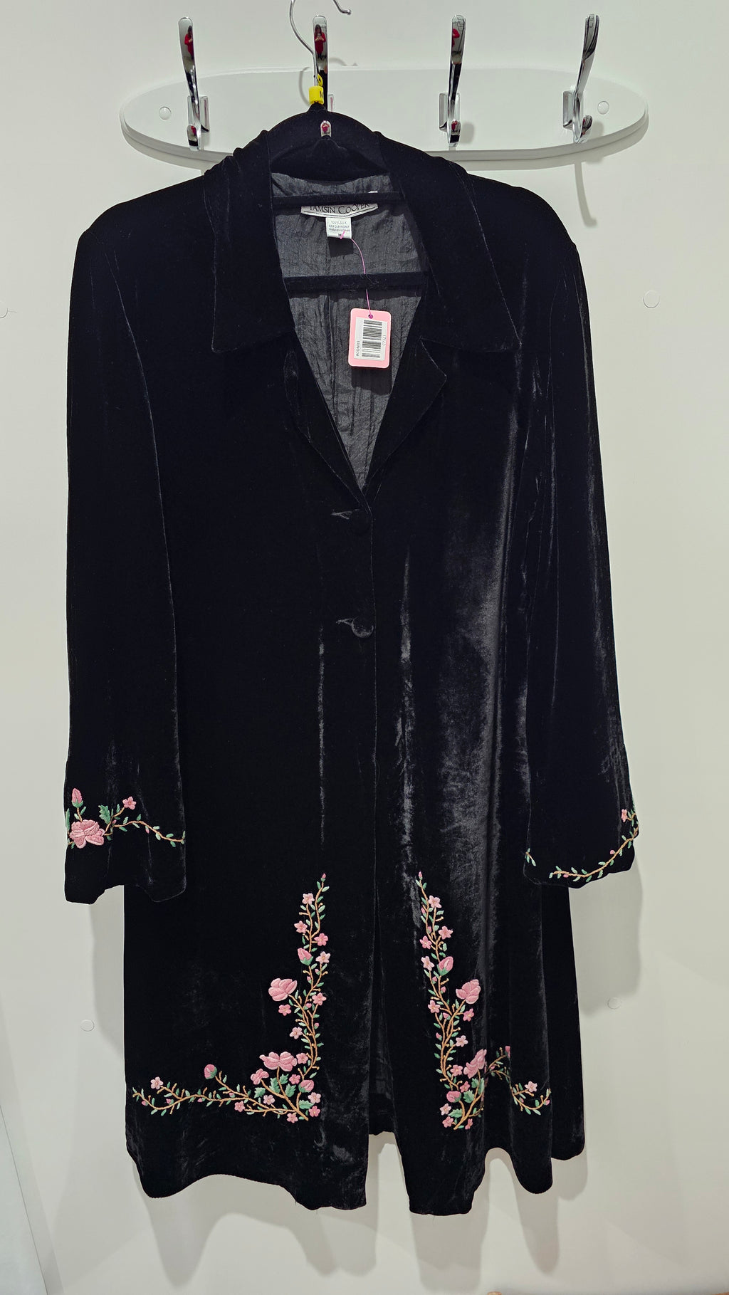 Tamsin Cooper Black Velvet L/S Coat with Embroidered Flowers - M