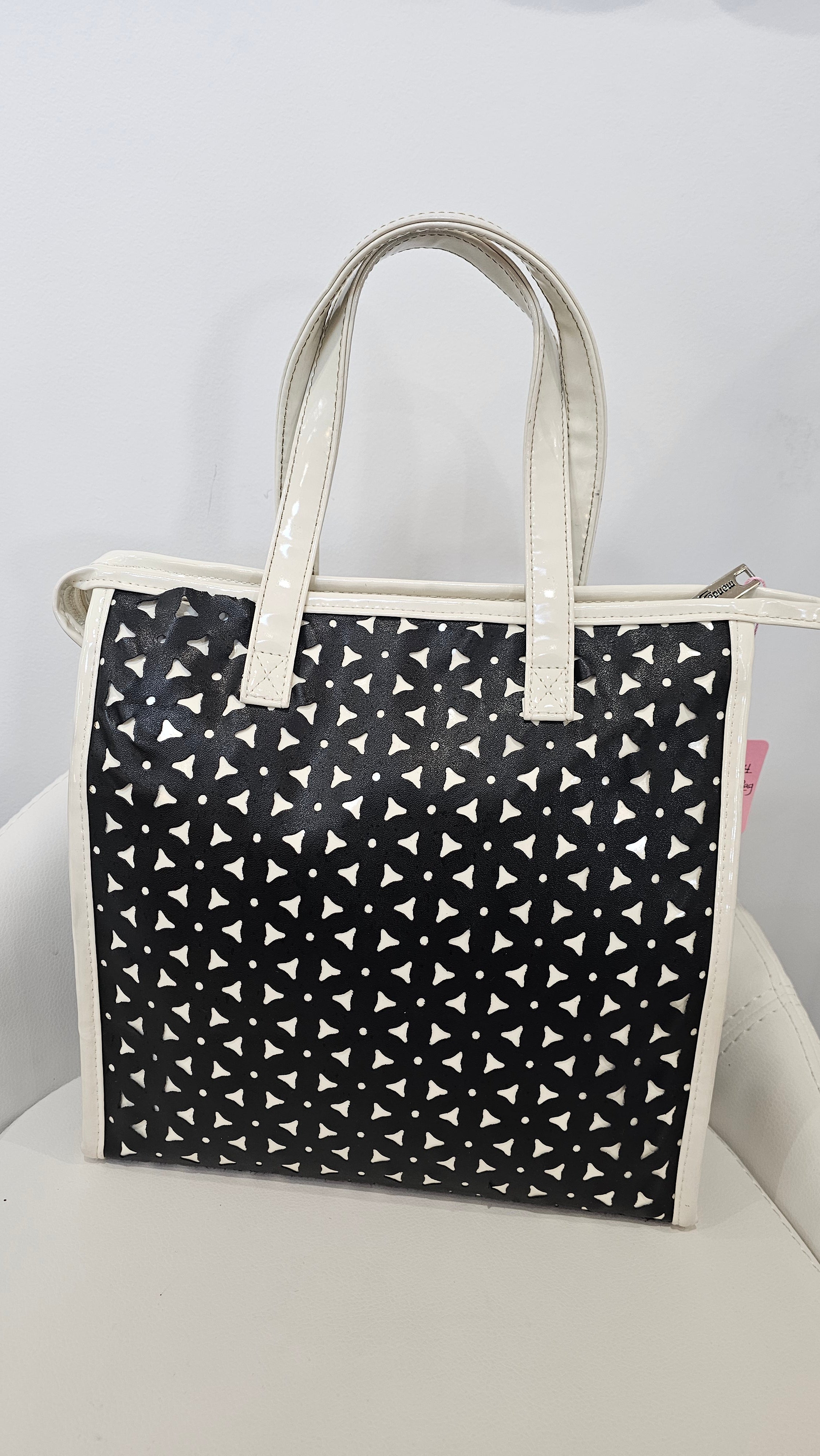 Mondo black and white handbag