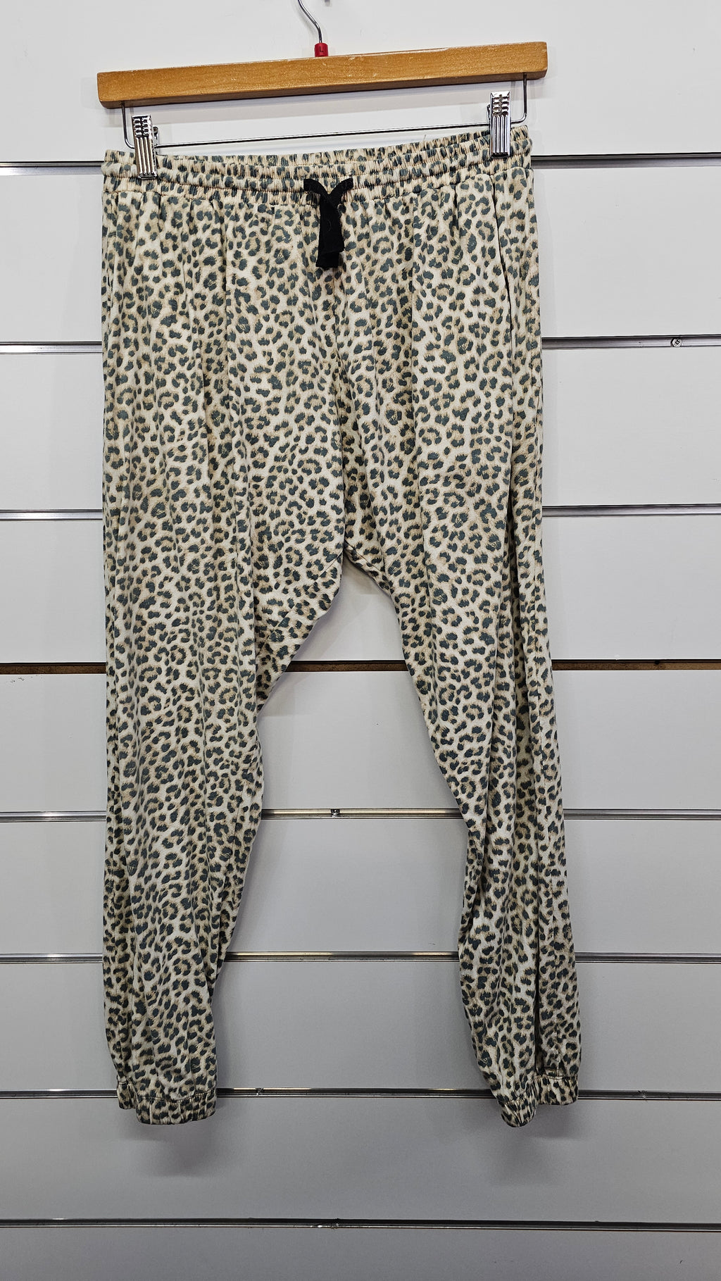 Cartel & Willow Animal Print Sweat Pants - L