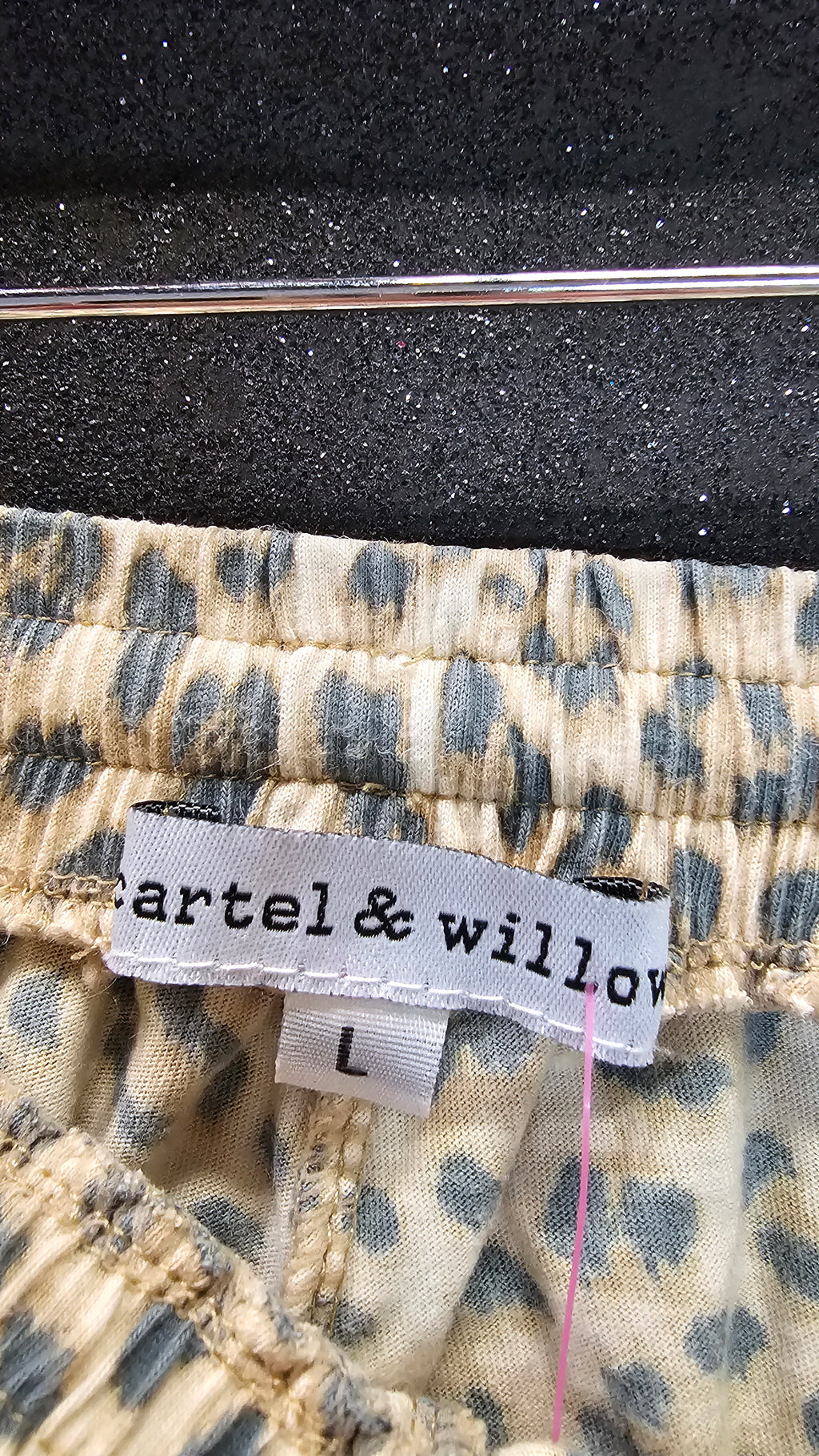 Cartel & Willow Animal Print Sweat Pants - L