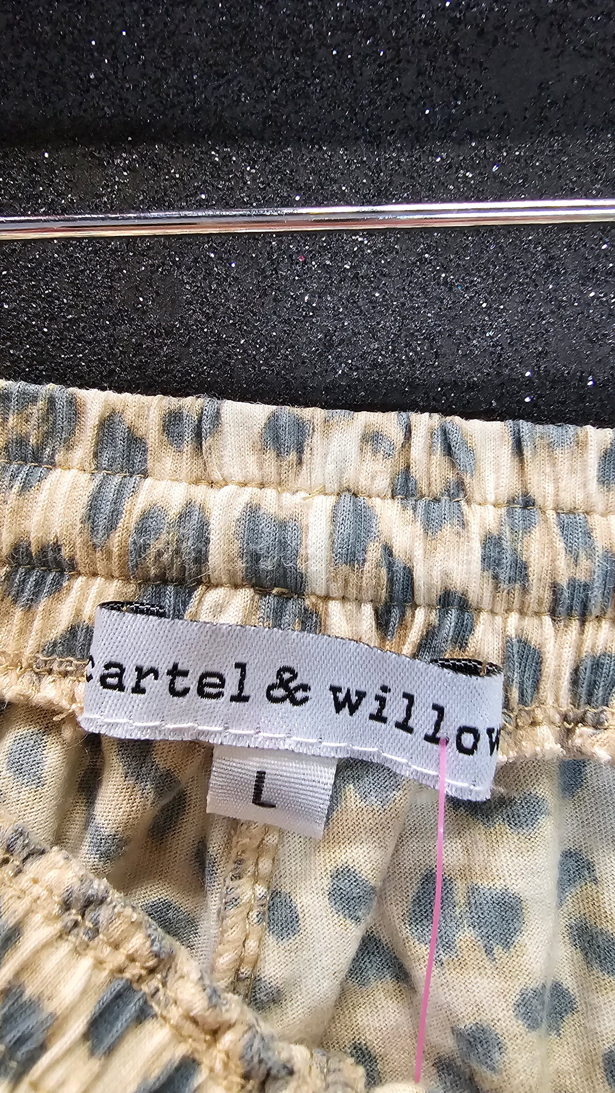 Cartel & Willow Animal Print Sweat Pants - L