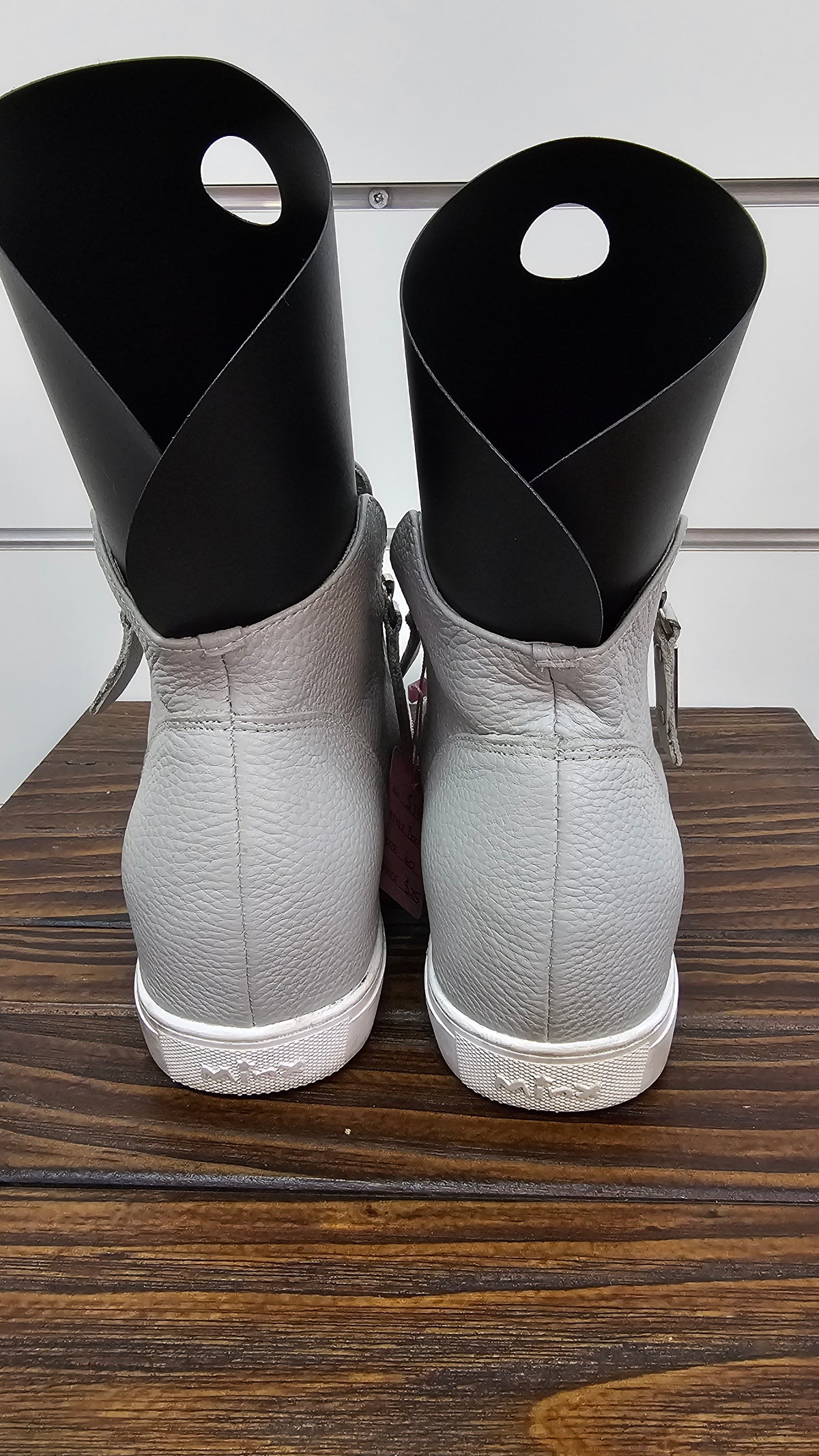 Minx Light Grey Leather Boots with Double-Side Zips - 40