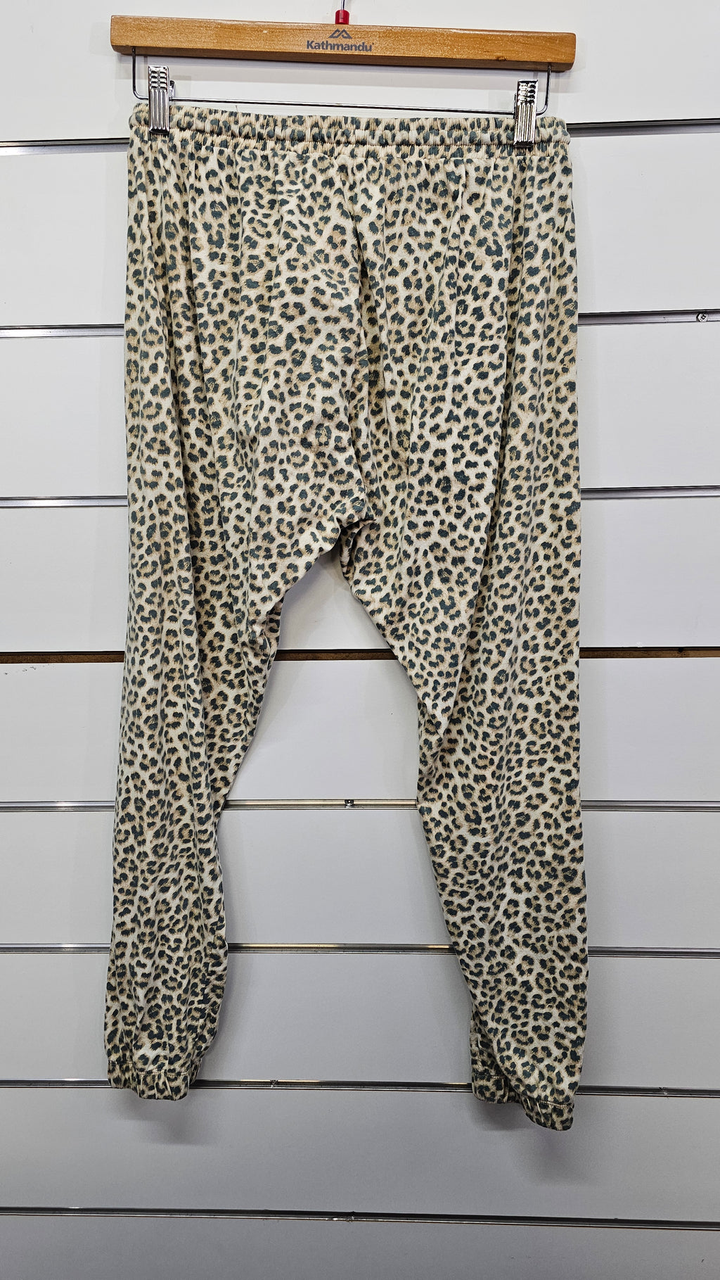 Cartel & Willow Animal Print Sweat Pants - L