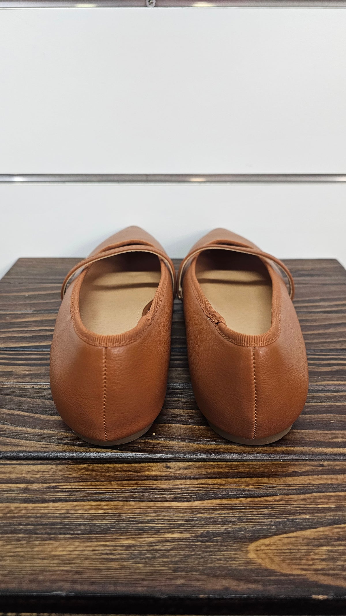 Pulp Beige Pointed-Toe Strap Flats - 40