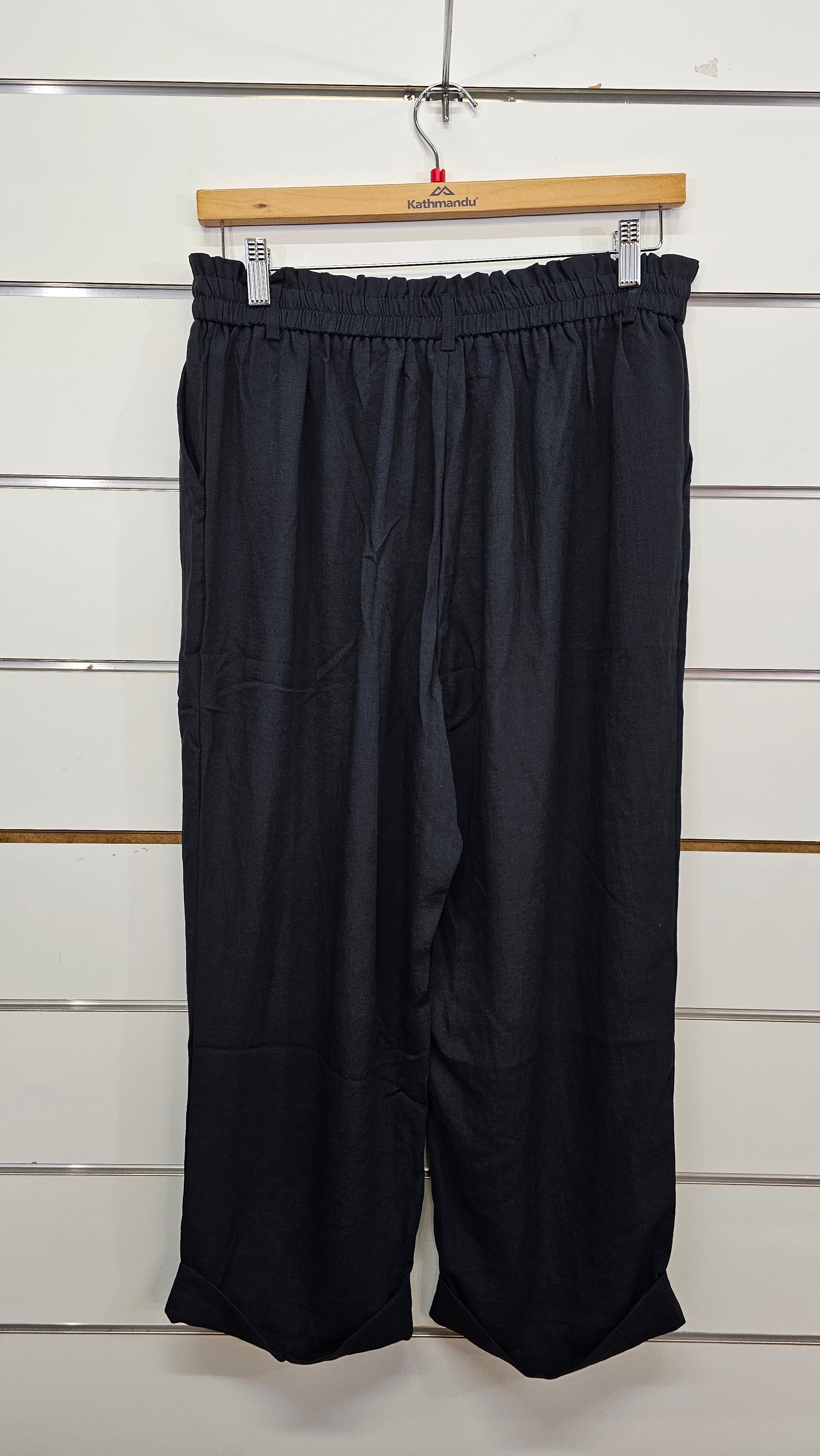 Halara 3/4 pants