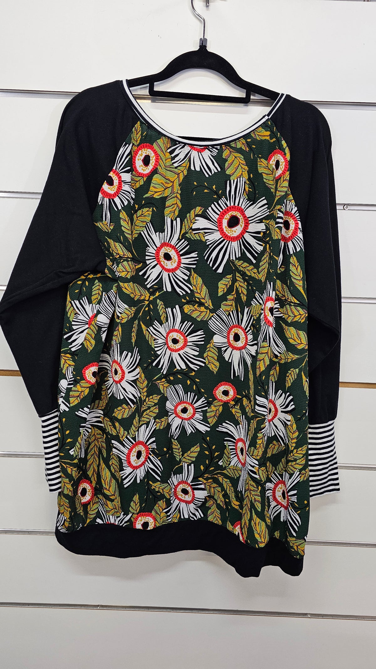 Kingston & Co long sleeve top 22